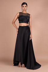 Black Skirt With Embroidered Blouse2128 video